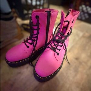 Dr. Martens Thrift Pink Pisa